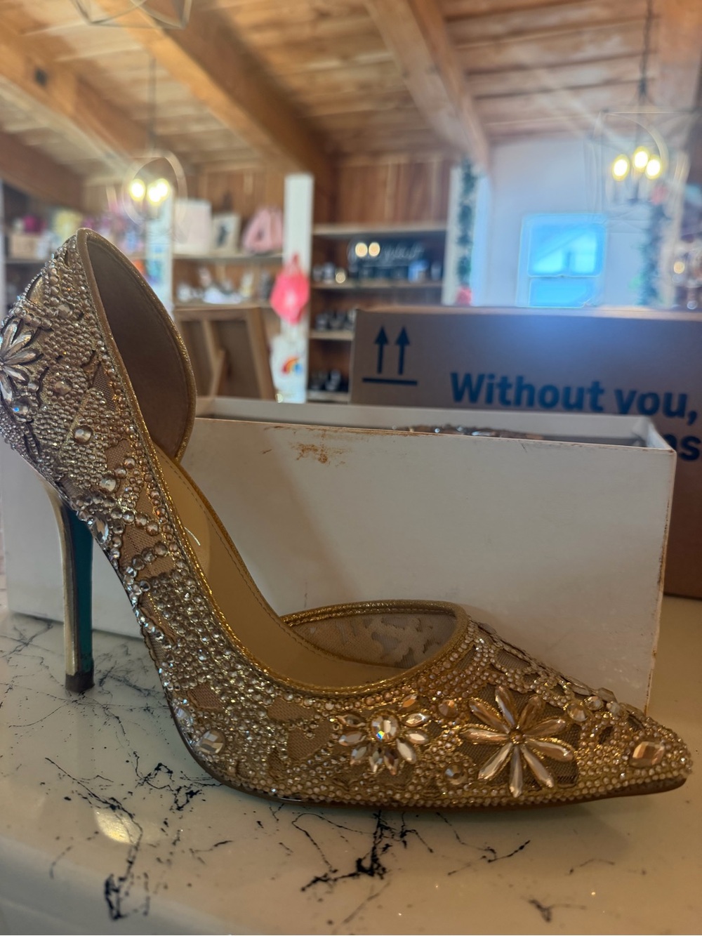 Betsey Johnson Embellished Gold High Heel Pumps - Women's Evening Shoes size 9 - Picture 9 of 14